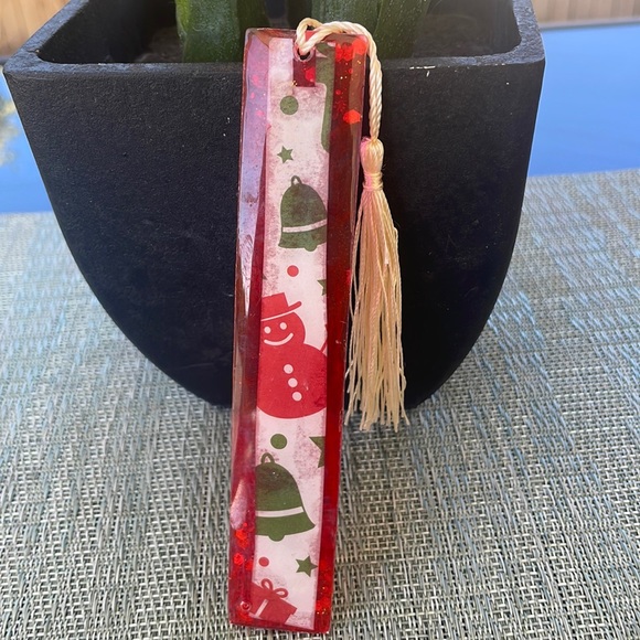 XMAS Handmade Festive Holiday Bookmark medium red with white Strip - Picture 4 of 8